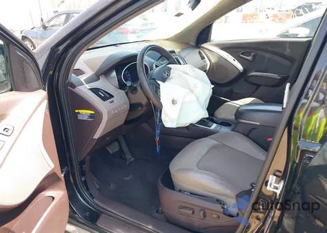 2015 Hyundai Tucson Gls from USA, damaged, VIN KM8JTCAFXFU985839